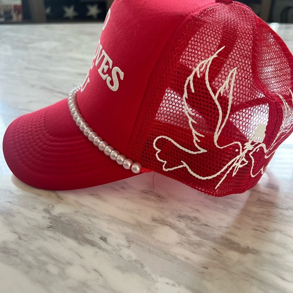 “GOD LOVES YOU” Trucker hats - Picture 14 of 17